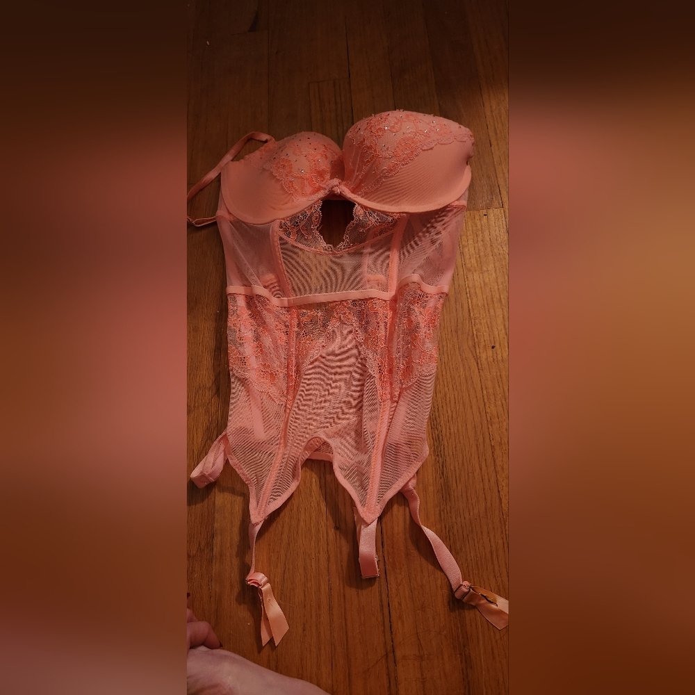 Peachy pink gartered teddy